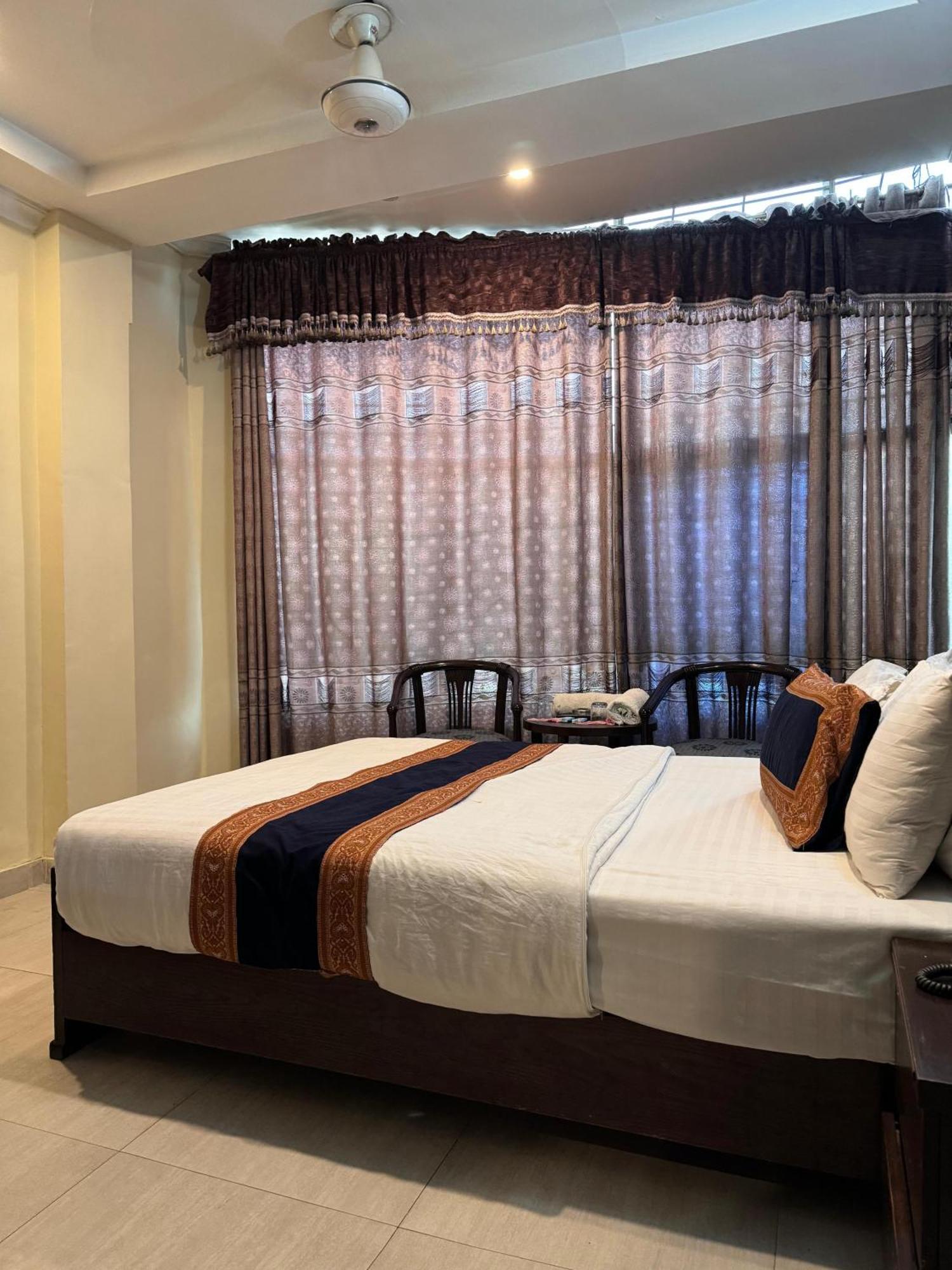 Hotel Islamabad Premiere Inn Kültér fotó